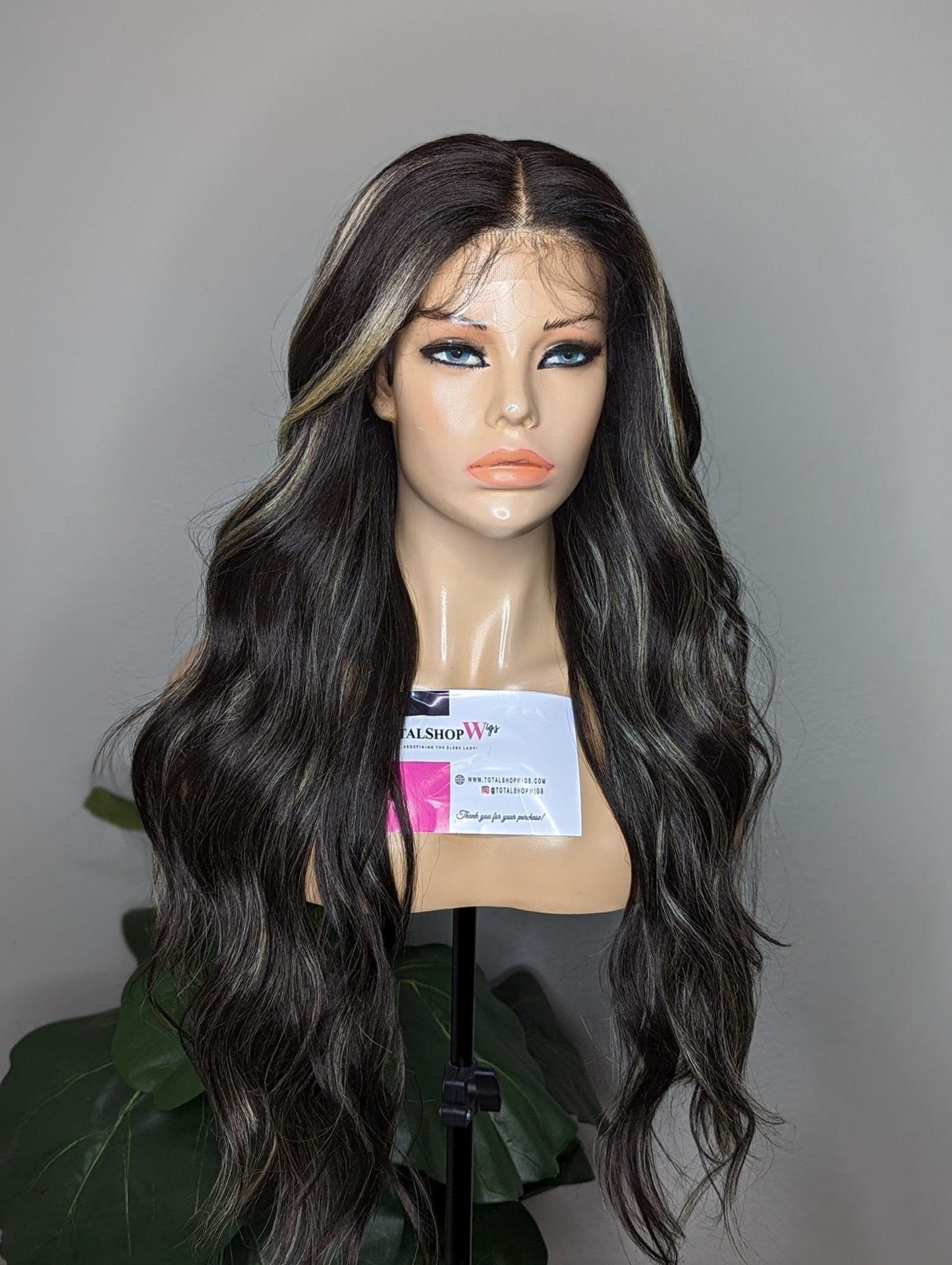 Amina - TotalShopWigs