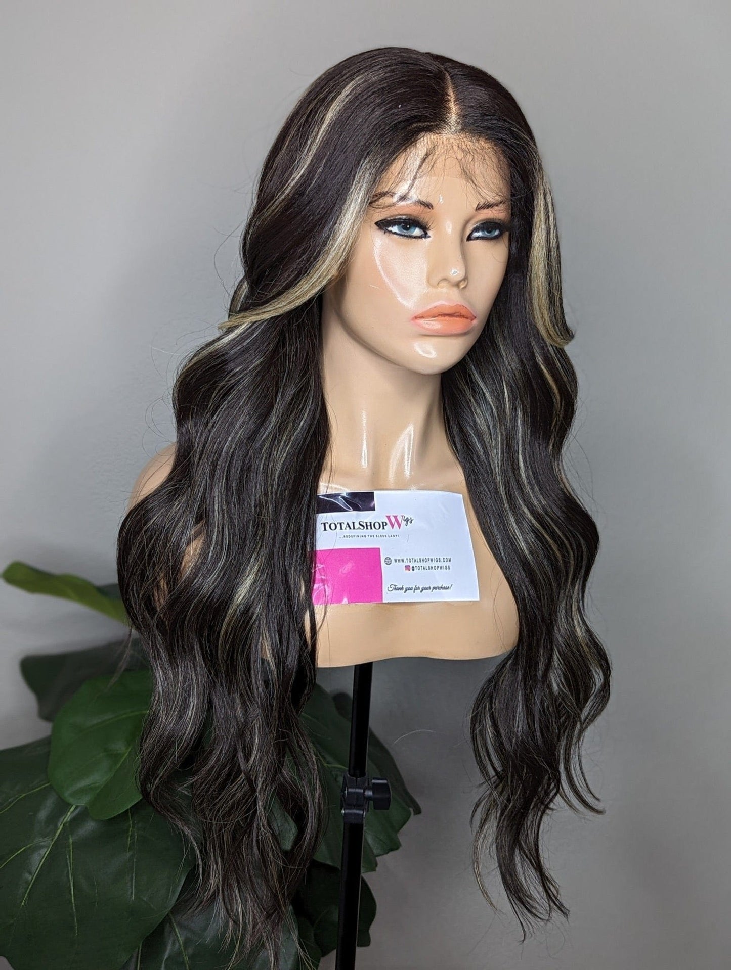 Amina - TotalShopWigs